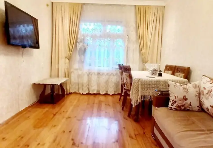 3 otaqlı mənzil , Bakı