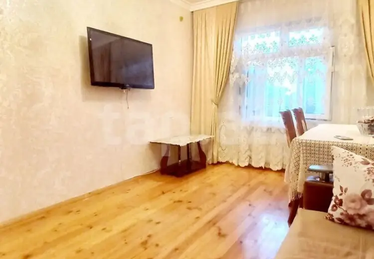 3 otaqlı mənzil , Bakı