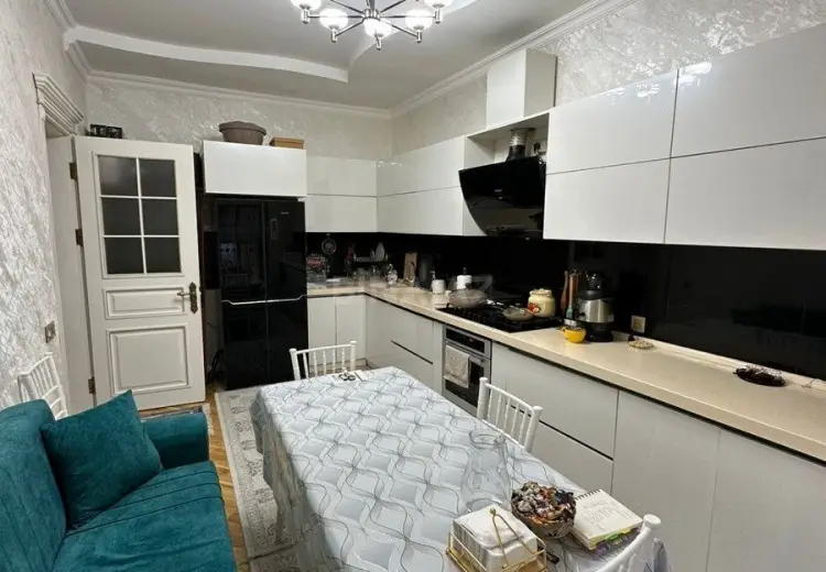 7 otaqlı mənzil Satılır, Xırdalan
