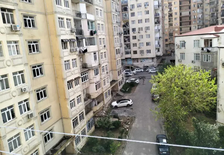 3 otaqlı mənzil , Bakı