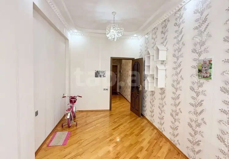 3 otaqlı mənzil , Xırdalan