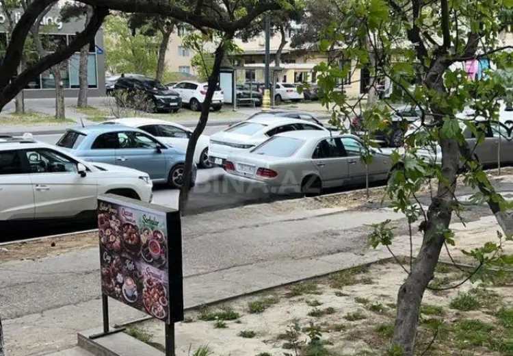 81 m² Obyekt / Ofis Satılır, Yasamal, Bakı