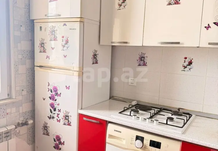 3 otaqlı mənzil , Bakı