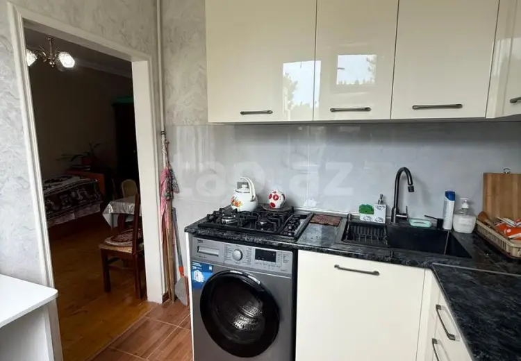 3 otaqlı mənzil , Bakı