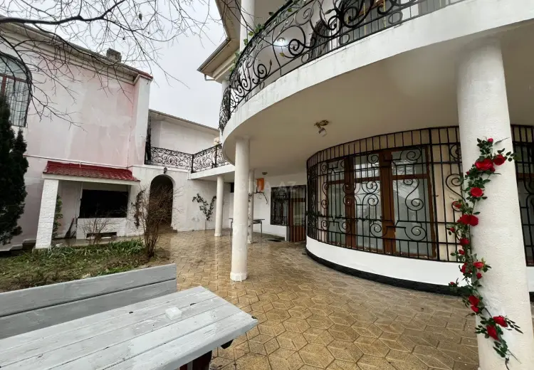 8 otaqlı mənzil Satılır, Badamdar qəs., Səbail, Bakı