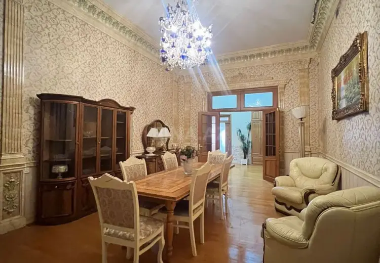 8 otaqlı mənzil Satılır, Badamdar qəs., Səbail, Bakı