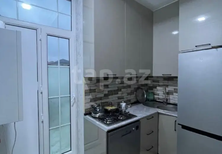 3 otaqlı mənzil , Bakı