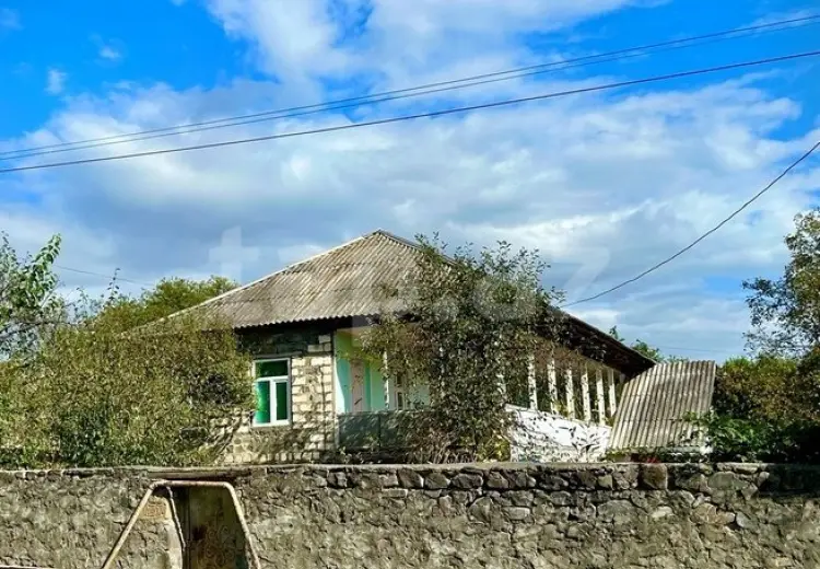 3 otaqlı mənzil , Oğuz