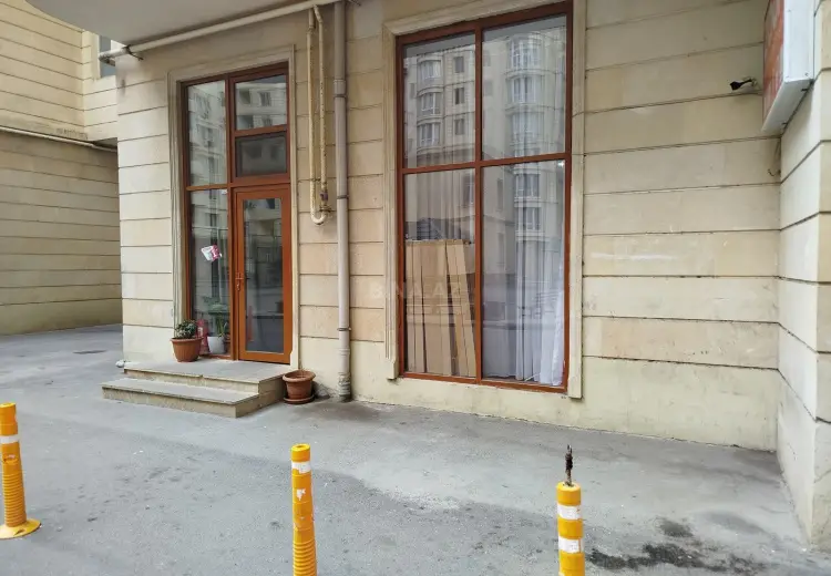 115 m² Obyekt / Ofis Satılır, Yasamal, Bakı