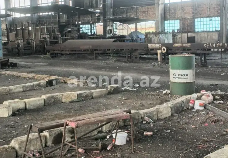 1000 m² Obyekt / Ofis Satılır, Şirvan