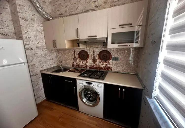 3 otaqlı mənzil , Bakı