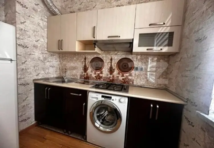 3 otaqlı mənzil , Bakı