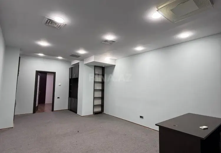 33 m² Obyekt / Ofis Kirayə (aylıq), Xətai, Bakı