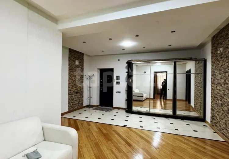 3 otaqlı mənzil , Bakı