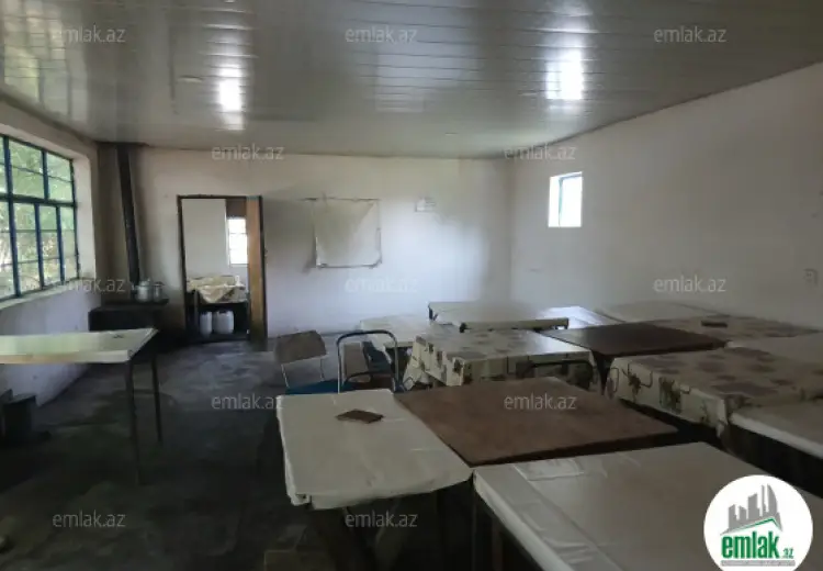 175 m² Obyekt / Ofis Satılır, Qəbələ