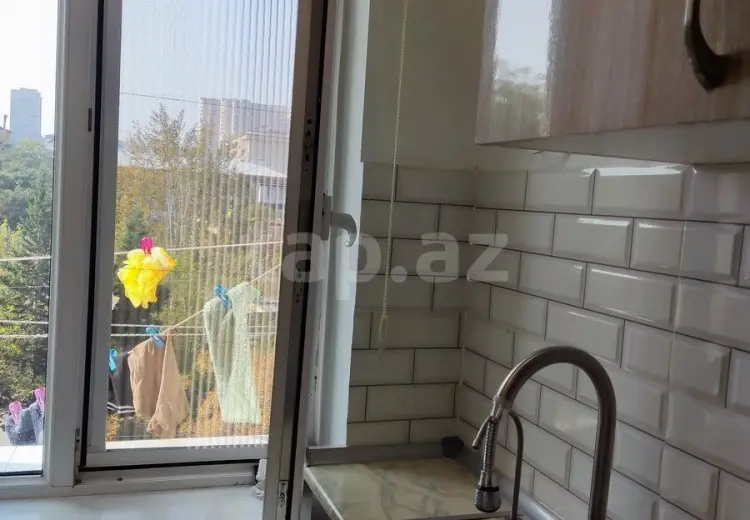 3 otaqlı mənzil , Bakı