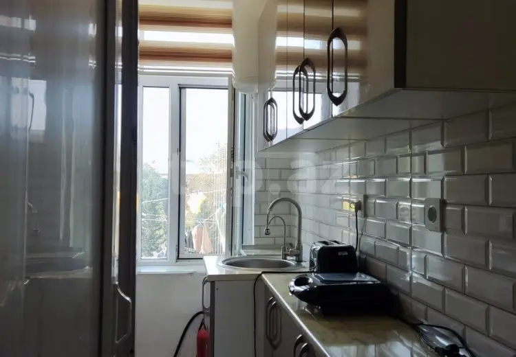 3 otaqlı mənzil , Bakı