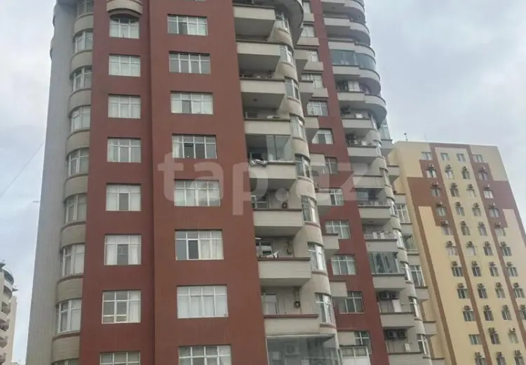 3 otaqlı mənzil , Bakı