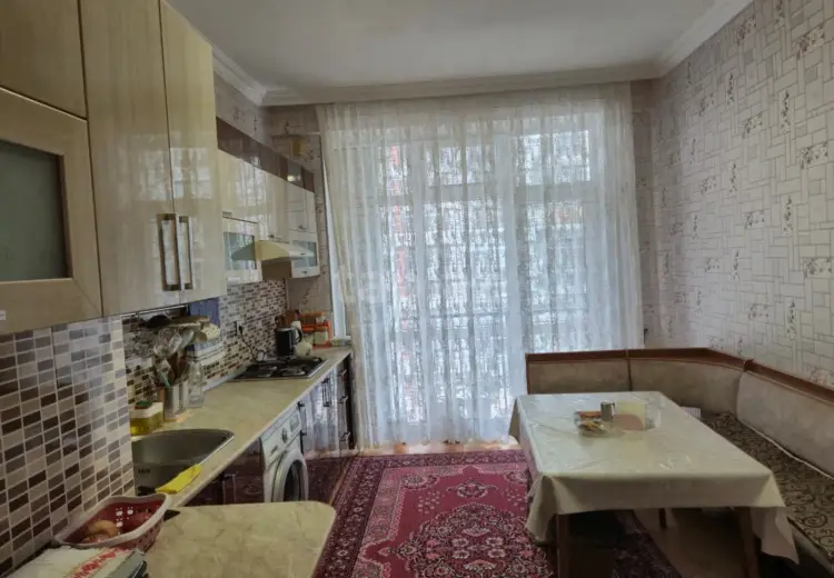 3 otaqlı mənzil , Bakı
