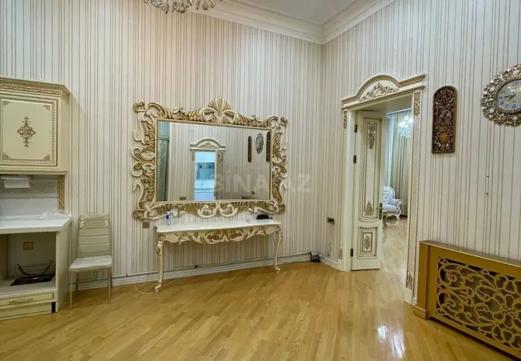3 otaqlı mənzil Satılır, Sahil qəs., Səbail, Bakı