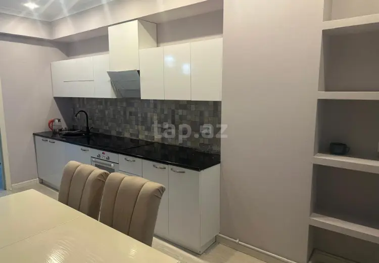 3 otaqlı mənzil , Bakı