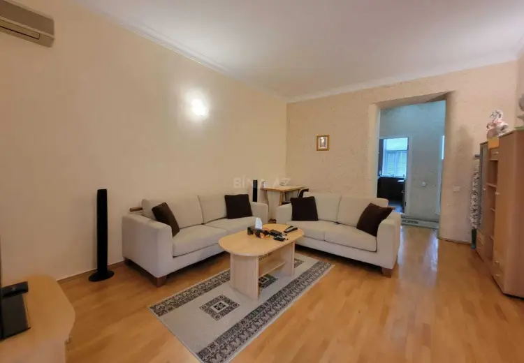 2 otaqlı mənzil Satılır, Səbail, Bakı