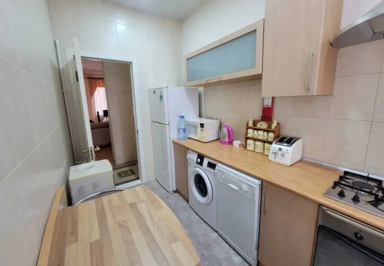 2 otaqlı mənzil Satılır, Səbail, Bakı