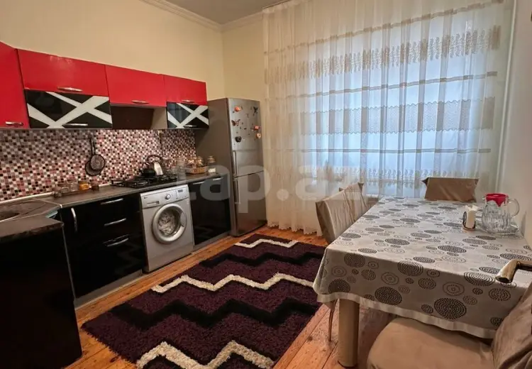3 otaqlı mənzil , Bakı