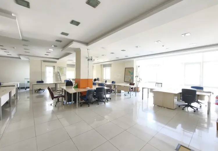 650 m² Obyekt / Ofis Kirayə (aylıq), Nəsimi, Bakı