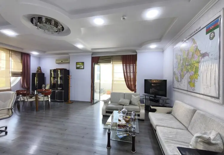 650 m² Obyekt / Ofis Kirayə (aylıq), Nəsimi, Bakı