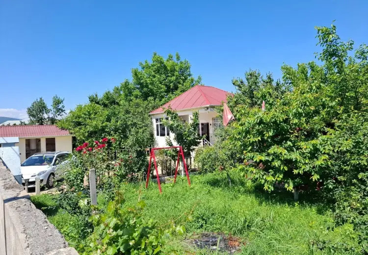 3 otaqlı mənzil , Quba