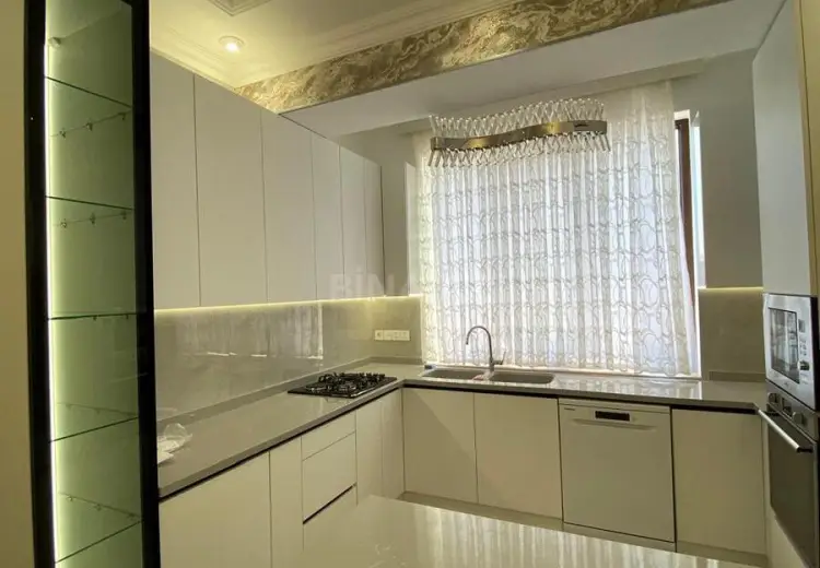 3 otaqlı mənzil Kirayə (aylıq), Şıxov qəs., Səbail, Bakı