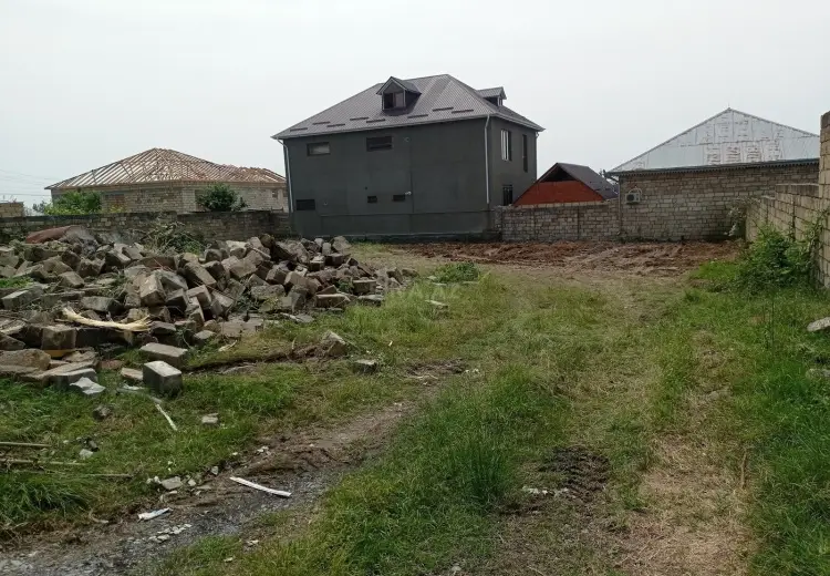 8 sot Torpaq Satılır, Qəbələ