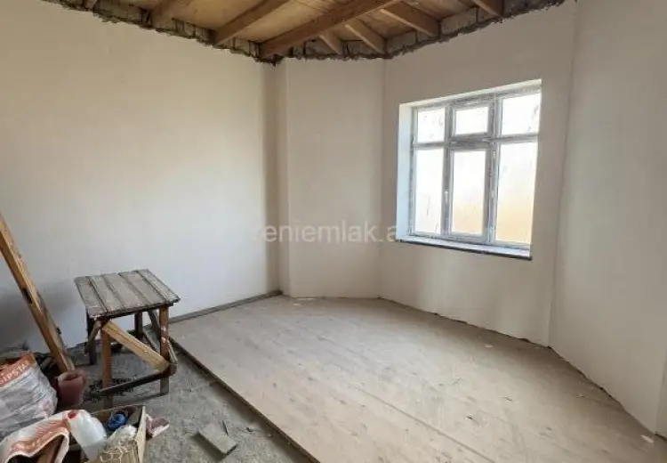 4 otaqlı mənzil Satılır, Qəbələ