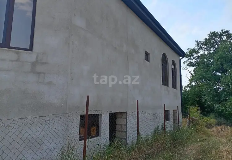 3 otaqlı mənzil , Quba