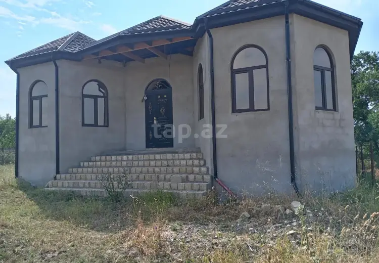 3 otaqlı mənzil , Quba