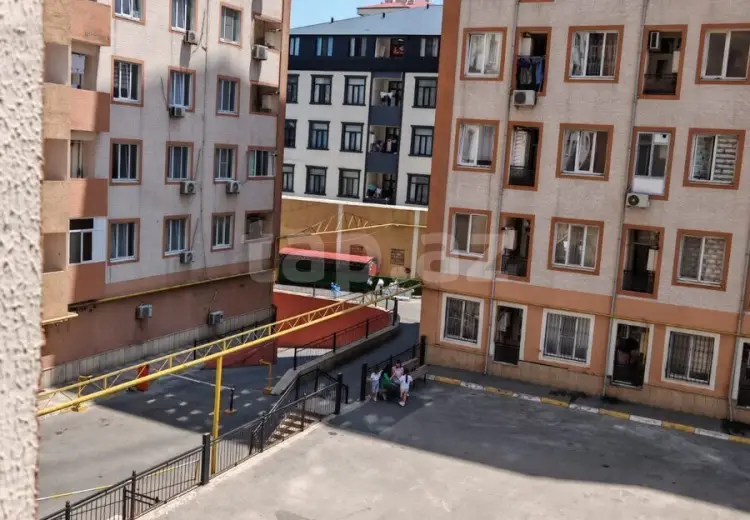 3 otaqlı mənzil , Xırdalan