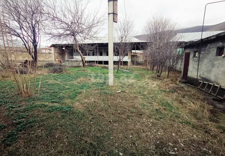 3 otaqlı mənzil , Şəki