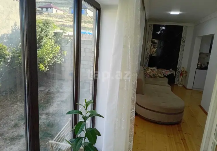 3 otaqlı mənzil , Siyəzən