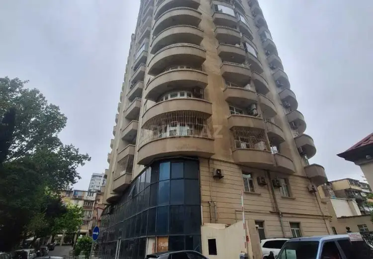 4 otaqlı mənzil Satılır, Nəsimi, Bakı