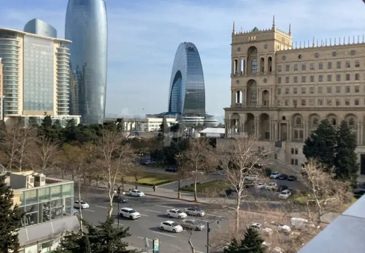 3 otaqlı mənzil , Bakı