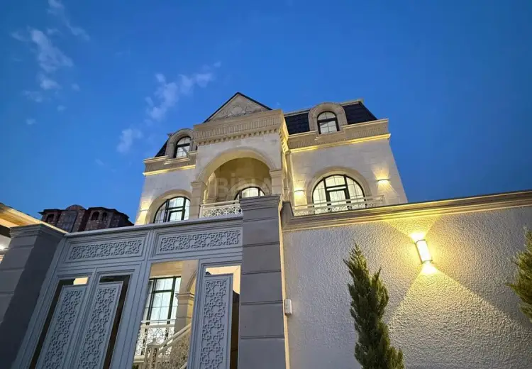 6 otaqlı mənzil Satılır, Badamdar qəs., Səbail, Bakı