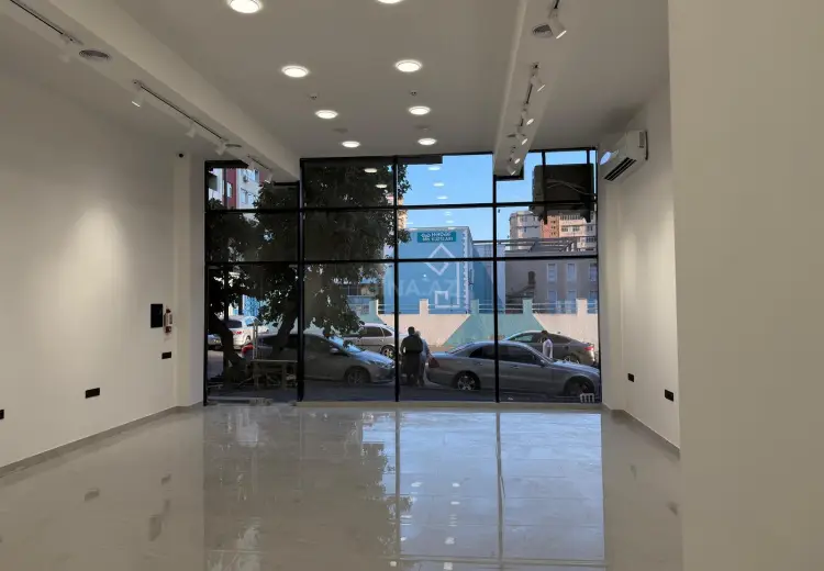 67 m² Obyekt / Ofis Kirayə (aylıq), Nizami, Bakı