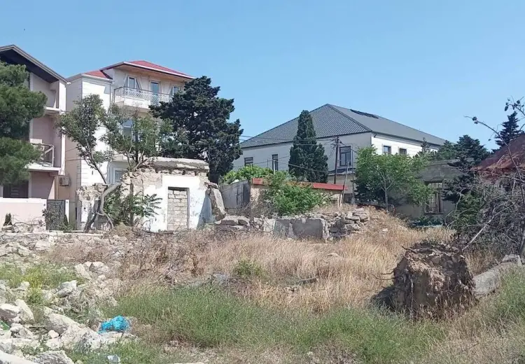 10 sot Torpaq Satılır, Xətai, Bakı