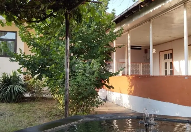3 otaqlı mənzil , Şəki