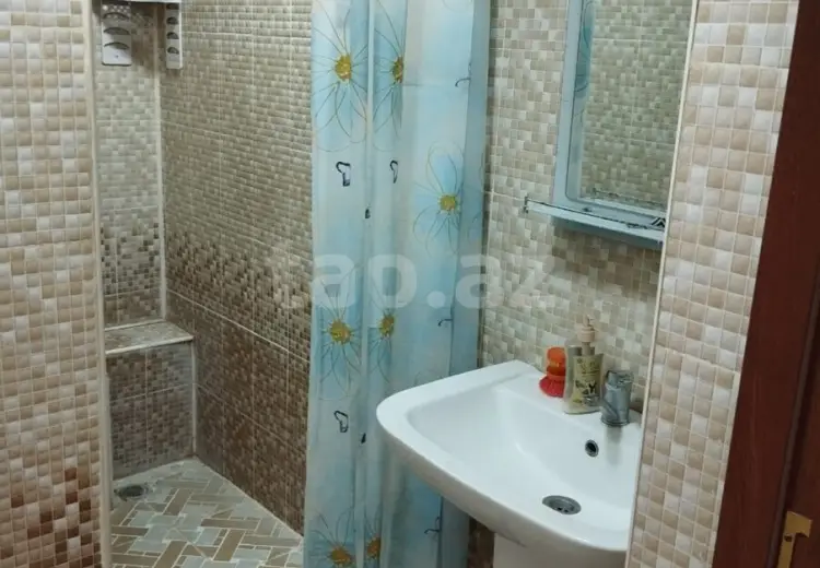 3 otaqlı mənzil , Şəki