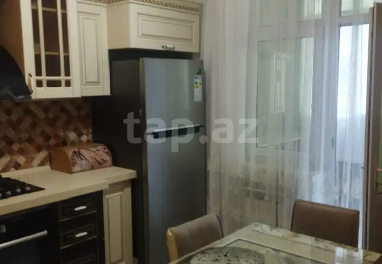3 otaqlı mənzil Kirayə (aylıq), Bakı