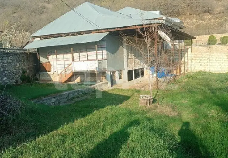3 otaqlı mənzil , Şəki