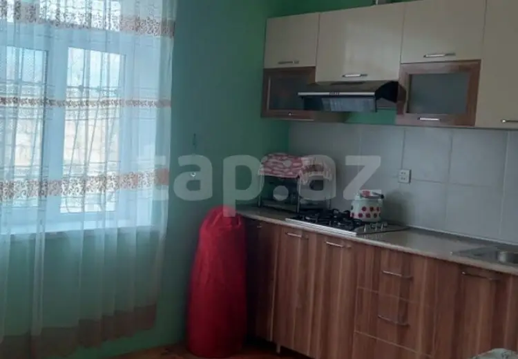 3 otaqlı mənzil , Şəki