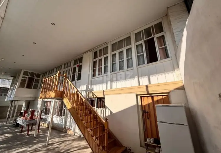 3 otaqlı mənzil , Şəki